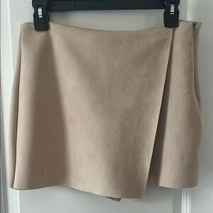 Zara tan suede skort size medium